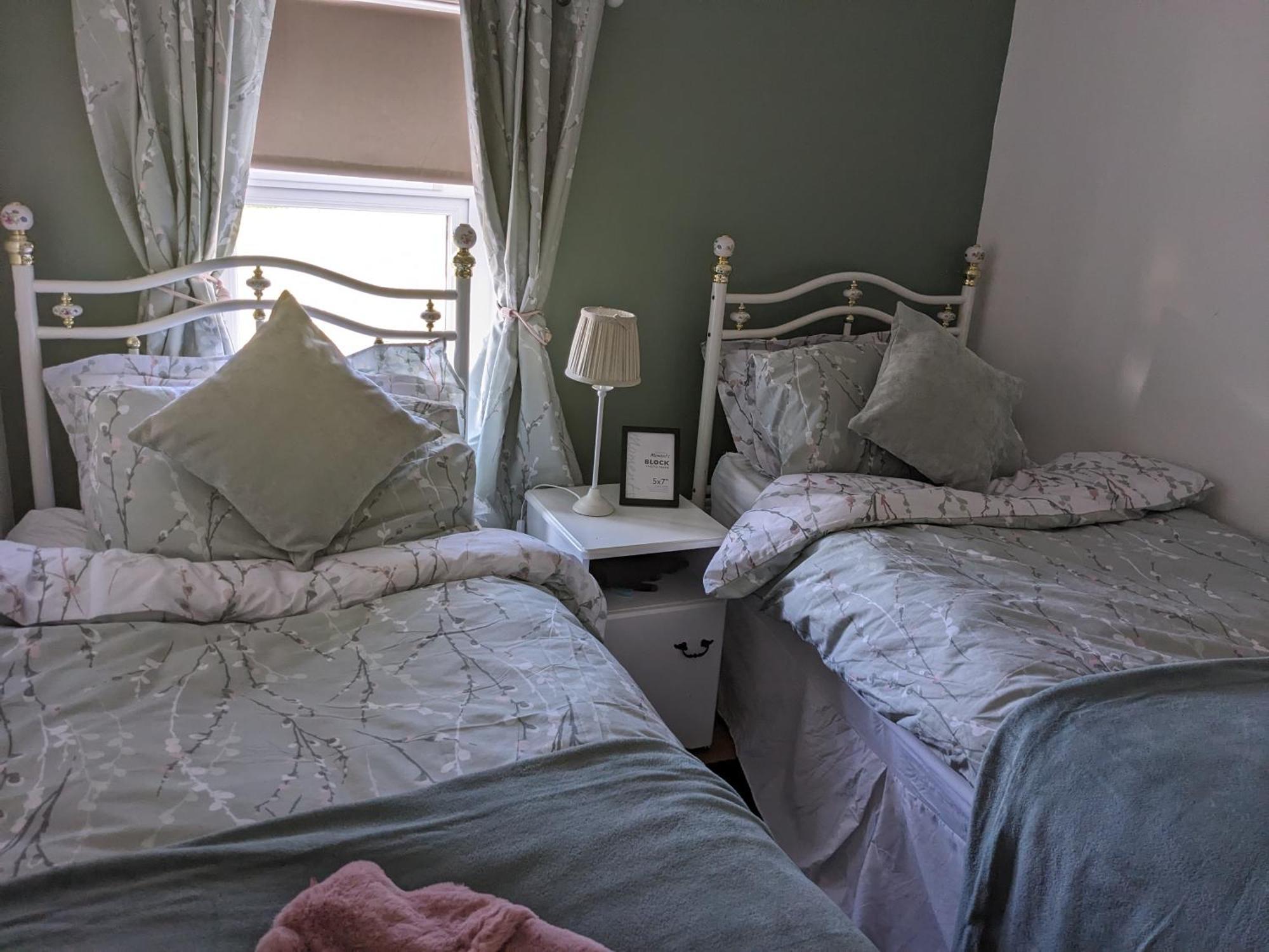 Cosy Cottage With Sea & Mountain Views Карнлох Екстер'єр фото